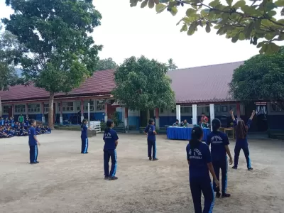 Kegiatan Lomba Senam antar kelas pada minggu sebelum penerimaan raport